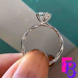 925 1 CT Twisted Vine Engagement Ring